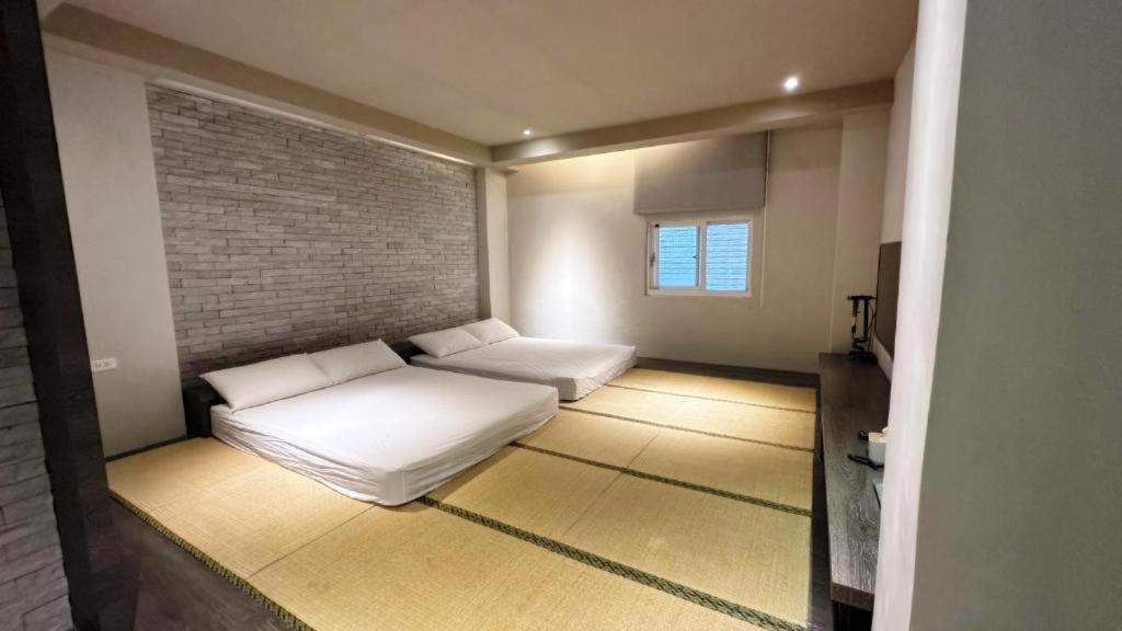 Kiwi Express Hotel-Taichung Station II מראה חיצוני תמונה