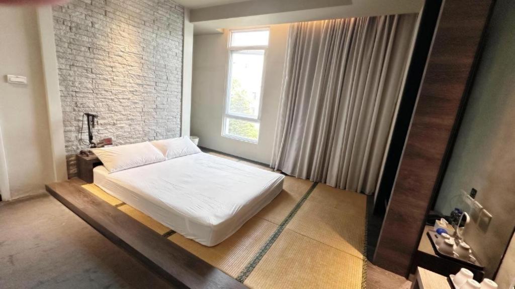 Kiwi Express Hotel-Taichung Station II מראה חיצוני תמונה