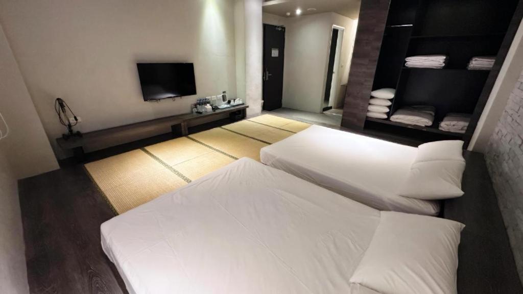 Kiwi Express Hotel-Taichung Station II מראה חיצוני תמונה